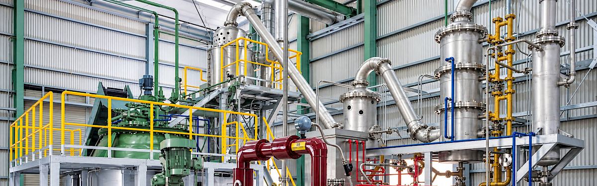 Non-Recycled Waste Pyrolysis Plant Diesel Fuel Gasoline Extraction System Community Sized Facility.